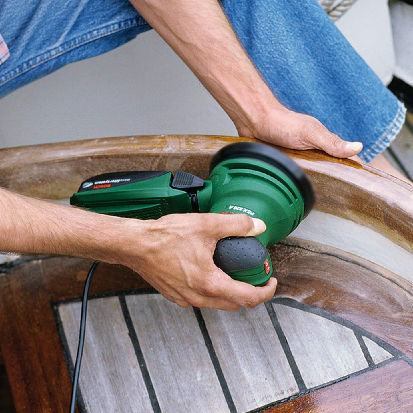 Bosch Random Orbit Sander PEX 220 A